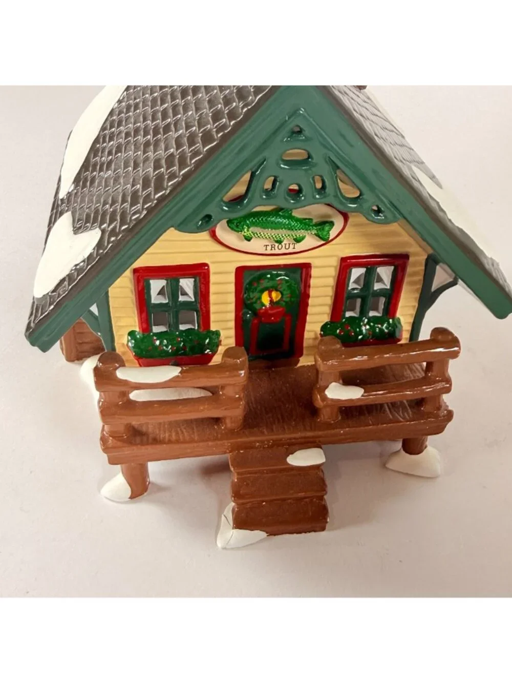 Dept 56 Snow Village Set Of 2 Fisherman’s Nook Cabins Lighted 54615 damaged